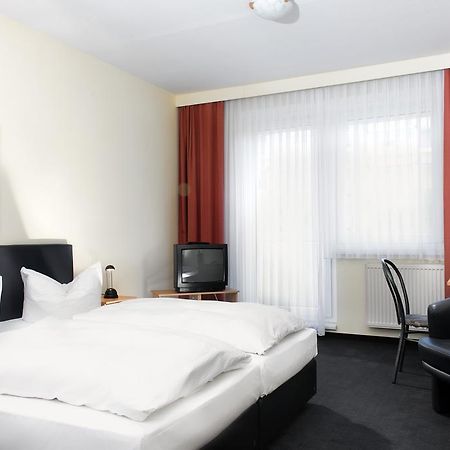 Days Inn Leipzig City Centre Стая снимка