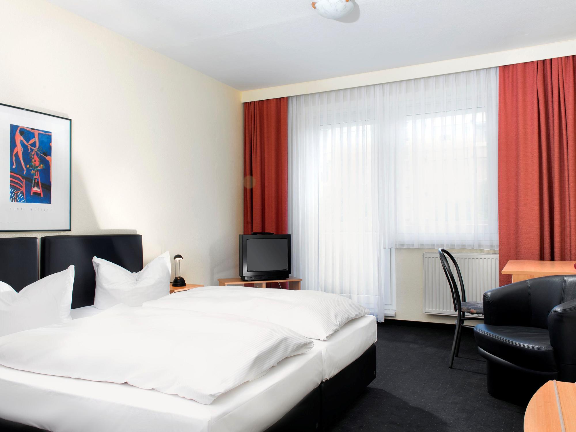 Days Inn Leipzig City Centre Екстериор снимка