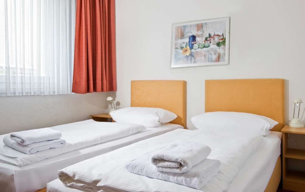 Days Inn Leipzig City Centre Стая снимка